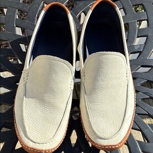 Men’s Cole Haan SZ 9.5 Cream suede Driving Moccasins shoes slip on excellent